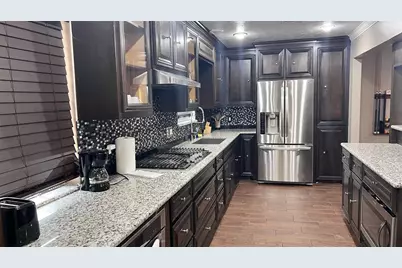 6335 Tall Willow Drive, Houston, TX 77088 - Photo 6
