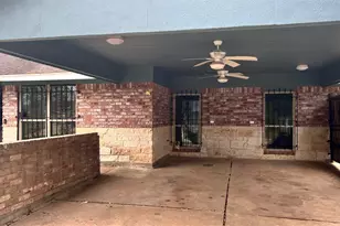 6335 Tall Willow Dr, Houston, TX 77088 - Photo 22