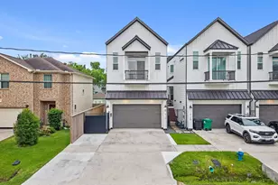 816 E 38th St, Houston, TX 77022 - Photo 2