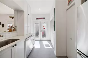 701 Bering Dr, Houston, TX 77057 - Photo 12