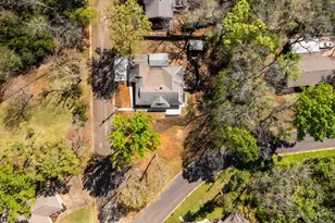 1112 Swanson Dr, Palestine, TX 75801 - Photo 38