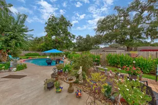 228 S Amherst Dr, West Columbia, TX 77486 - Photo 32