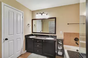 9706 Lockhart Reach Ln, Humble, TX 77396 - Photo 16