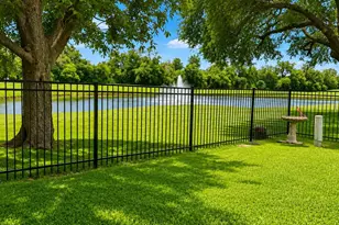 3111 W Creek Club Dr, Missouri City, TX 77459 - Photo 4
