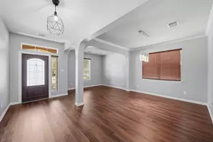 13306 Hickory Springs Ln, Pearland, TX 77584 - Photo 2