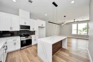 2206 Carr St, Houston, TX 77026 - Photo 4