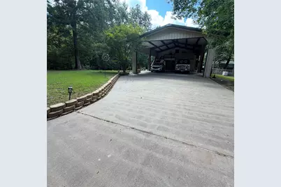 149 S Dove, Livingston, TX 77351 - Photo 2