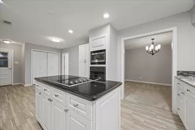 3830 Hansen Drive, Dickinson, TX 77539 - Photo 4