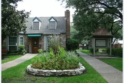 13346 Trail Hollow Drive #3346, Houston, TX 77079 - Photo 10