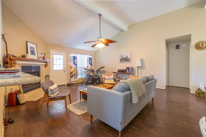 421 Indianmeadow Drive, League City, TX 77573 - Photo 6