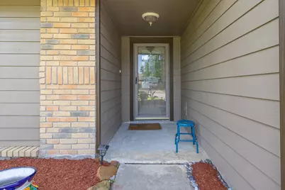 421 Indianmeadow Drive, League City, TX 77573 - Photo 2