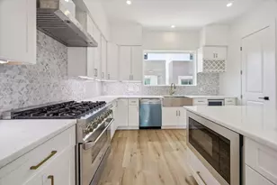 1034 W 17th St St, Houston, TX 77008 - Photo 6