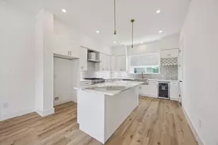 1034 W 17th St St, Houston, TX 77008 - Photo 4