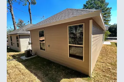 11606 Vistawood Street, Willis, TX 77318 - Photo 6