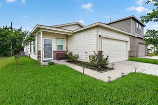 10626 Cashew Run Ln, Houston, TX 77075 - Photo 2