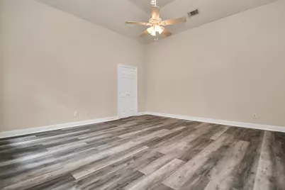 4727 Cashel Castle Drive, Houston, TX 77069 - Photo 18