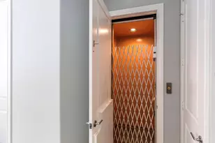 19 Robita St, Houston, TX 77019 - Photo 10