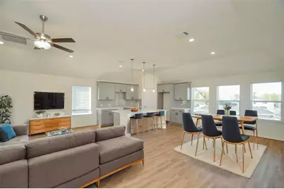 14963 Eagle Feather Drive, Houston, TX 77090 - Photo 12