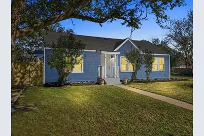 802 18th Avenue N, Texas City, TX 77590 - Photo 1