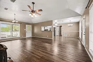 21503 Pecan Bend Rd, Damon, TX 77430 - Photo 10