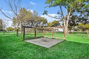21503 Pecan Bend Rd, Damon, TX 77430 - Photo 38