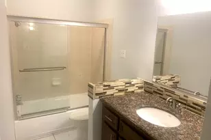 5550 N Braeswood Blvd, Houston, TX 77096 - Photo 10