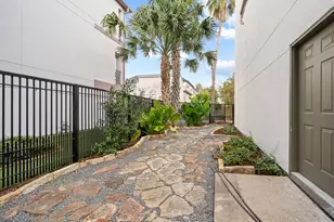 235 Malone St, Houston, TX 77007 - Photo 48