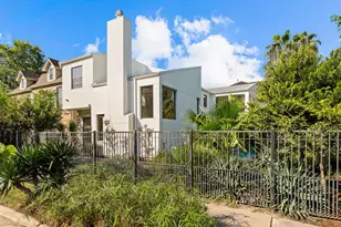 235 Malone St, Houston, TX 77007 - Photo 2