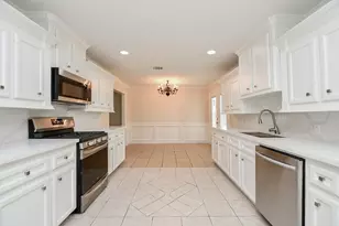 44 Farrell St, Houston, TX 77022 - Photo 6