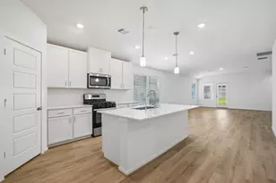 31029 De La Guerra St, Huffman, TX 77336 - Photo 8