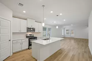 31029 De La Guerra St, Huffman, TX 77336 - Photo 2