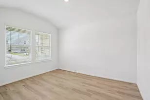 31029 De La Guerra St, Huffman, TX 77336 - Photo 18