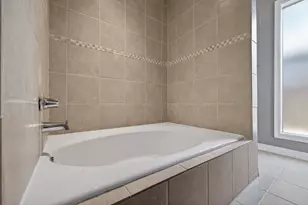 10707 Boardwalk St, Houston, TX 77042 - Photo 24