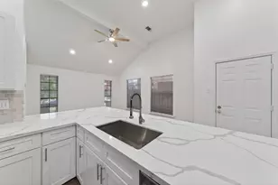 4735 Woodford St, Baytown, TX 77521 - Photo 20
