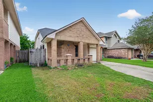 4735 Woodford St, Baytown, TX 77521 - Photo 4