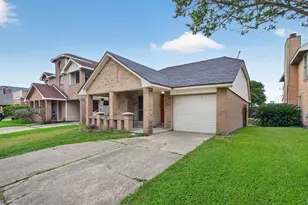 4735 Woodford St, Baytown, TX 77521 - Photo 2