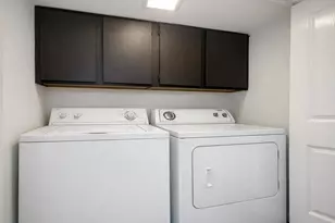 8529 Hearth Dr, Houston, TX 77054 - Photo 16