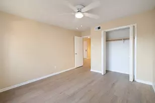 8529 Hearth Dr, Houston, TX 77054 - Photo 8