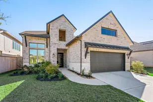 335 Texoma Plains Dr, Conroe, TX 77304 - Photo 2