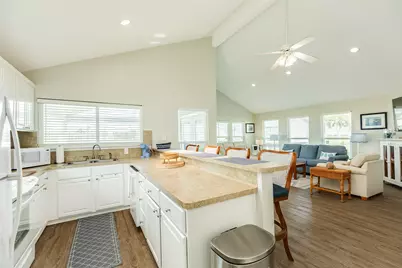 16906 Beachcomber Drive, Jamaica Beach, TX 77554 - Photo 22