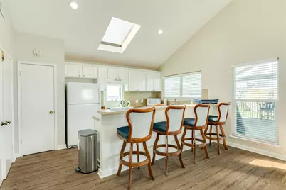 16906 Beachcomber Drive, Jamaica Beach, TX 77554 - Photo 20