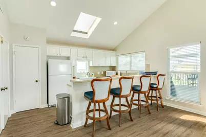 16906 Beachcomber Drive, Jamaica Beach, TX 77554 - Photo 20