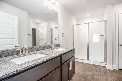 424 Bryan Way, Angleton, TX 77515 - Photo 8