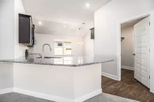 424 Bryan Wy, Angleton, TX 77515 - Photo 6