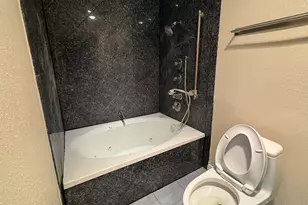 6452 Olympia Dr, Houston, TX 77057 - Photo 26