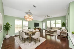 5115 Carson Hill Ln, Houston, TX 77092 - Photo 1