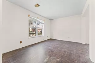 1306 Hunter Wood Dr, League City, TX 77573 - Photo 6