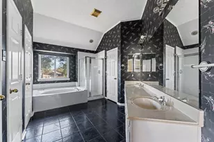 1306 Hunter Wood Dr, League City, TX 77573 - Photo 26