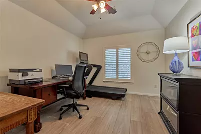 11 Filigree Pines Place, The Woodlands, TX 77382 - Photo 34