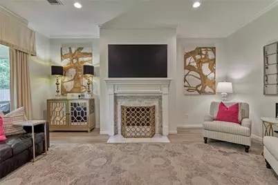 11 Filigree Pines Place, The Woodlands, TX 77382 - Photo 12